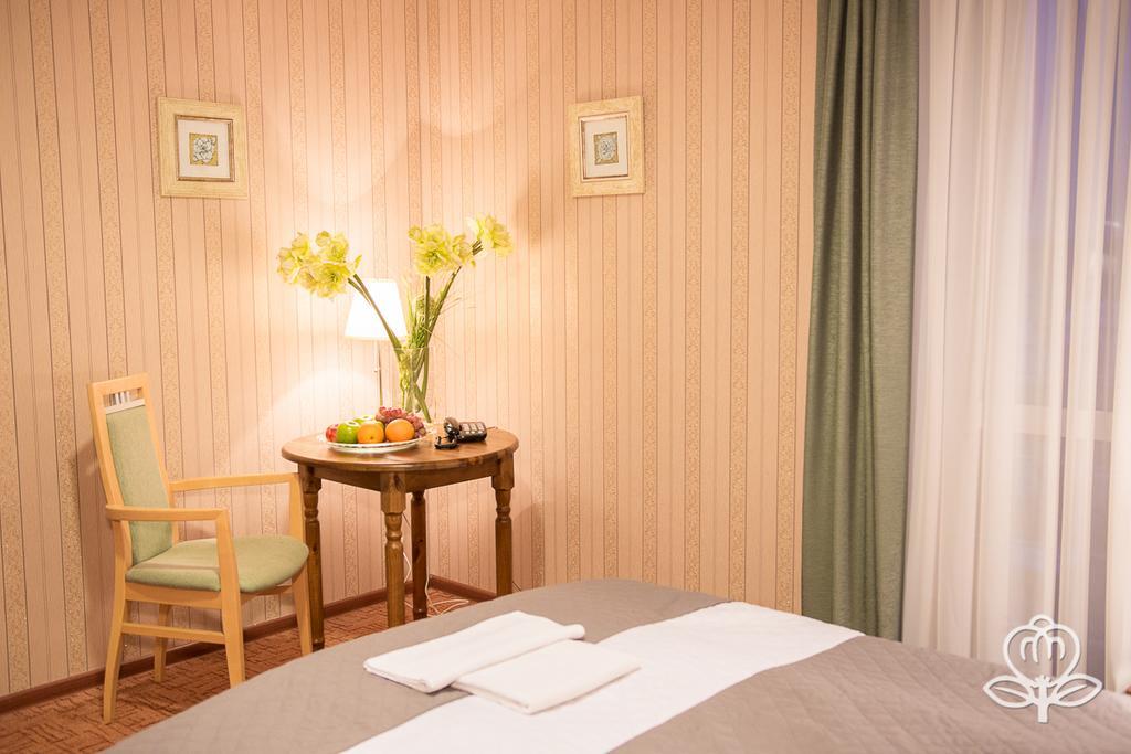 L'Ascada Hotel 스렘 외부 사진